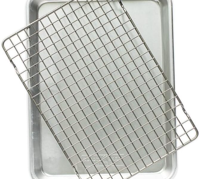 Nordic Ware Naturals Quarter Sheet Pan & Nonstick Grid
