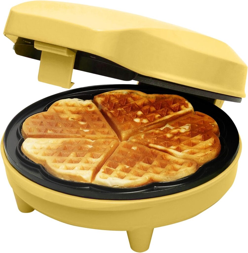 Bestron Classic Heart Waffle Iron, 700W