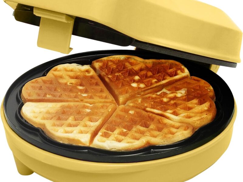 Bestron Classic Heart Waffle Iron, 700W