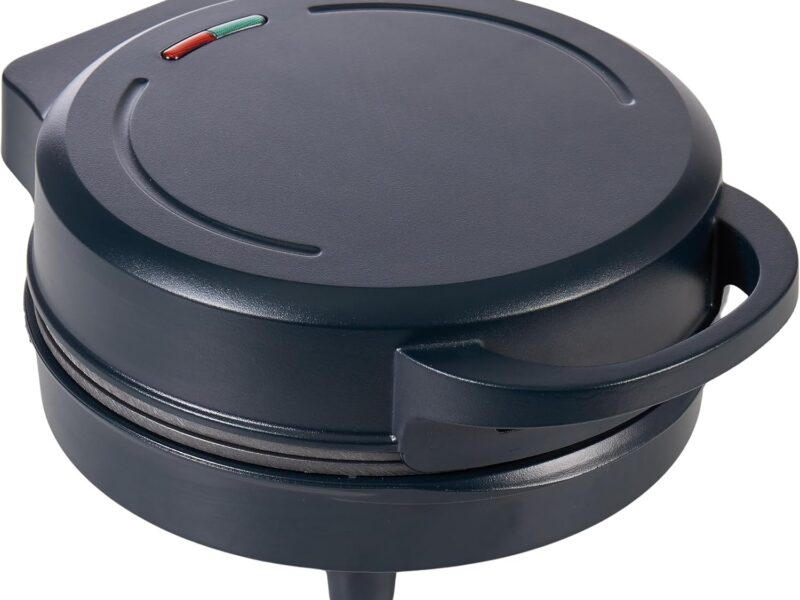 Davis & Waddell Matte Black Electric Waffle Maker
