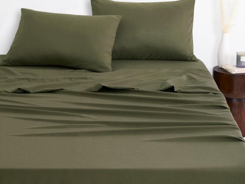 Wake In Cloud Microfibre Bed Sheet Set