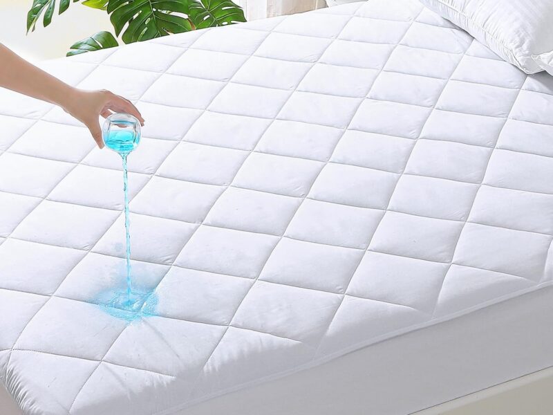 YUGYVOB King Quilted Waterproof Mattress Protector