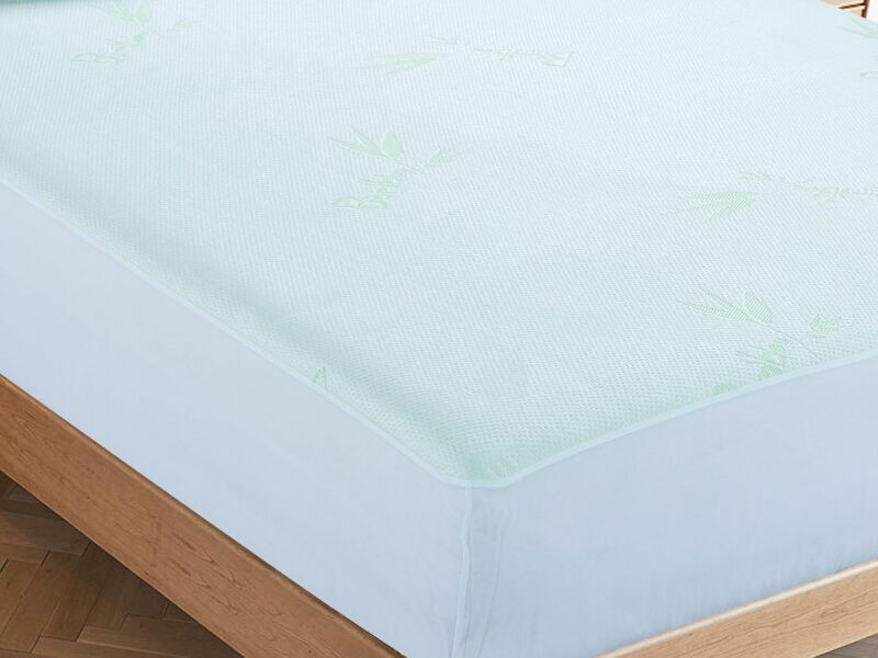 Ricoco Queen Bamboo Waterproof Mattress Protector