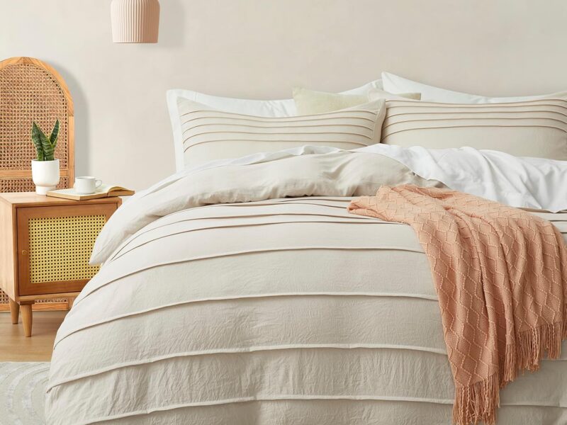 Mullum Mullum Beige Pleated Microfibre Quilt Cover Set